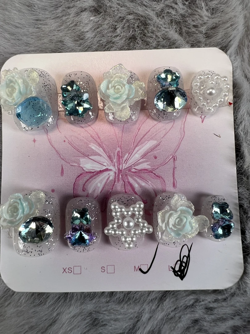 纯手工穿戴碎冰冰冰透气质高级显白温柔穿戴甲