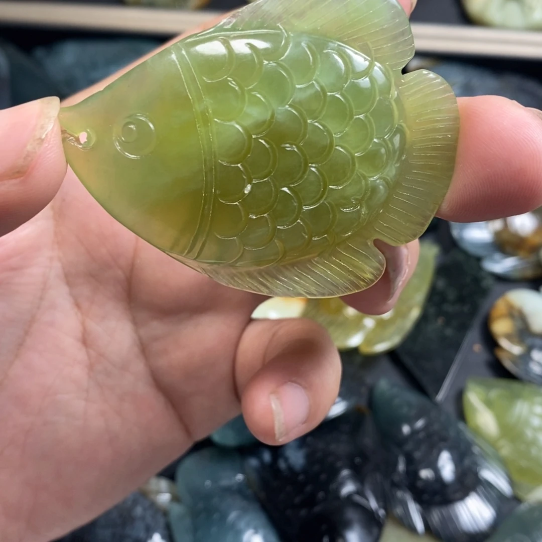 未镶嵌蛇纹石玉吊坠(不含链)