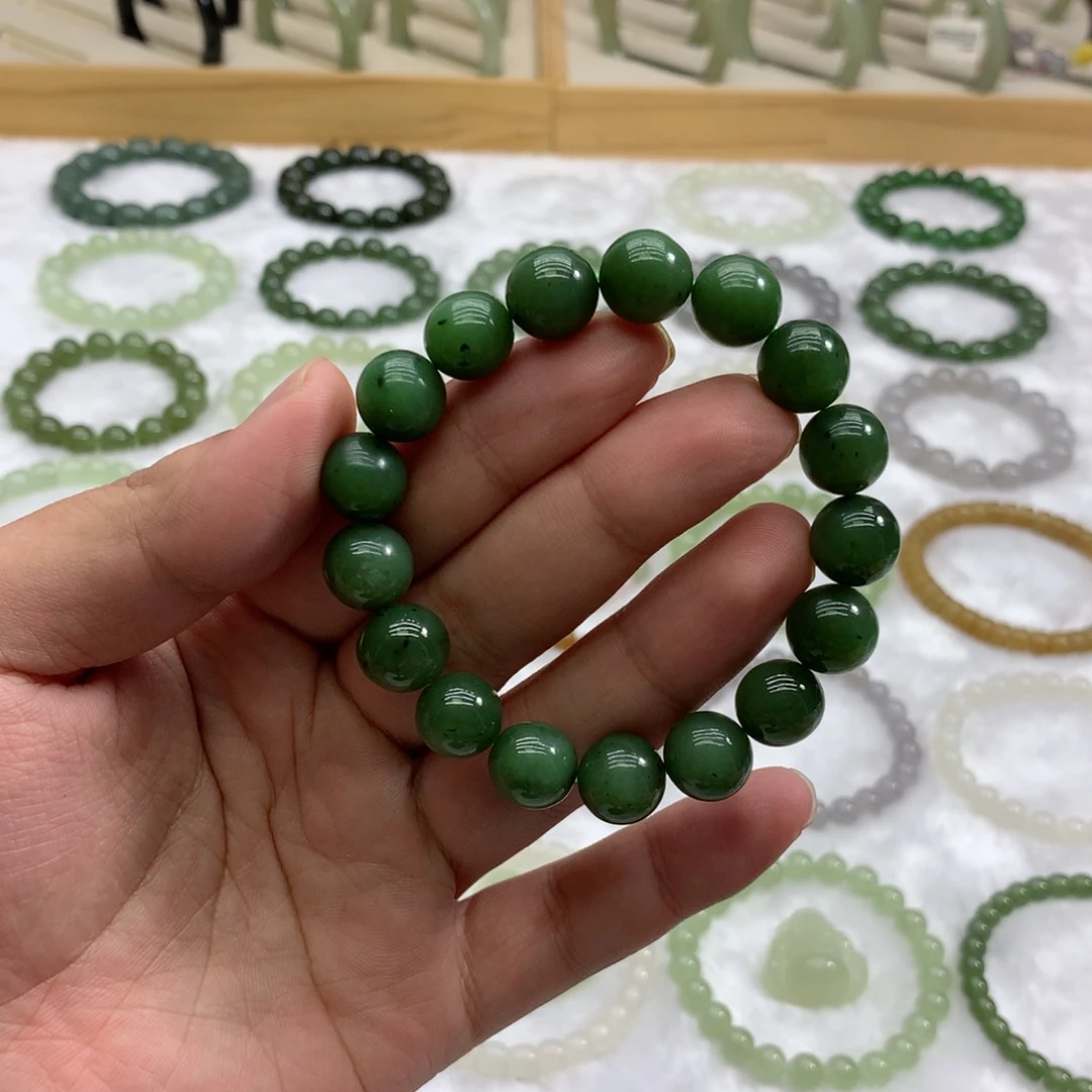 未镶嵌手串和田玉（猕猴桃碧玉11.8）
