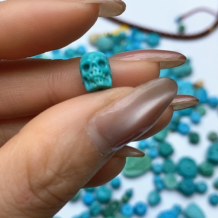 绿松石未镶嵌珠宝奇石