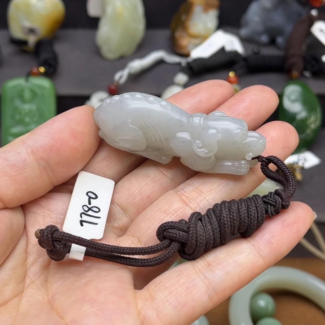 和田玉挂件未镶嵌