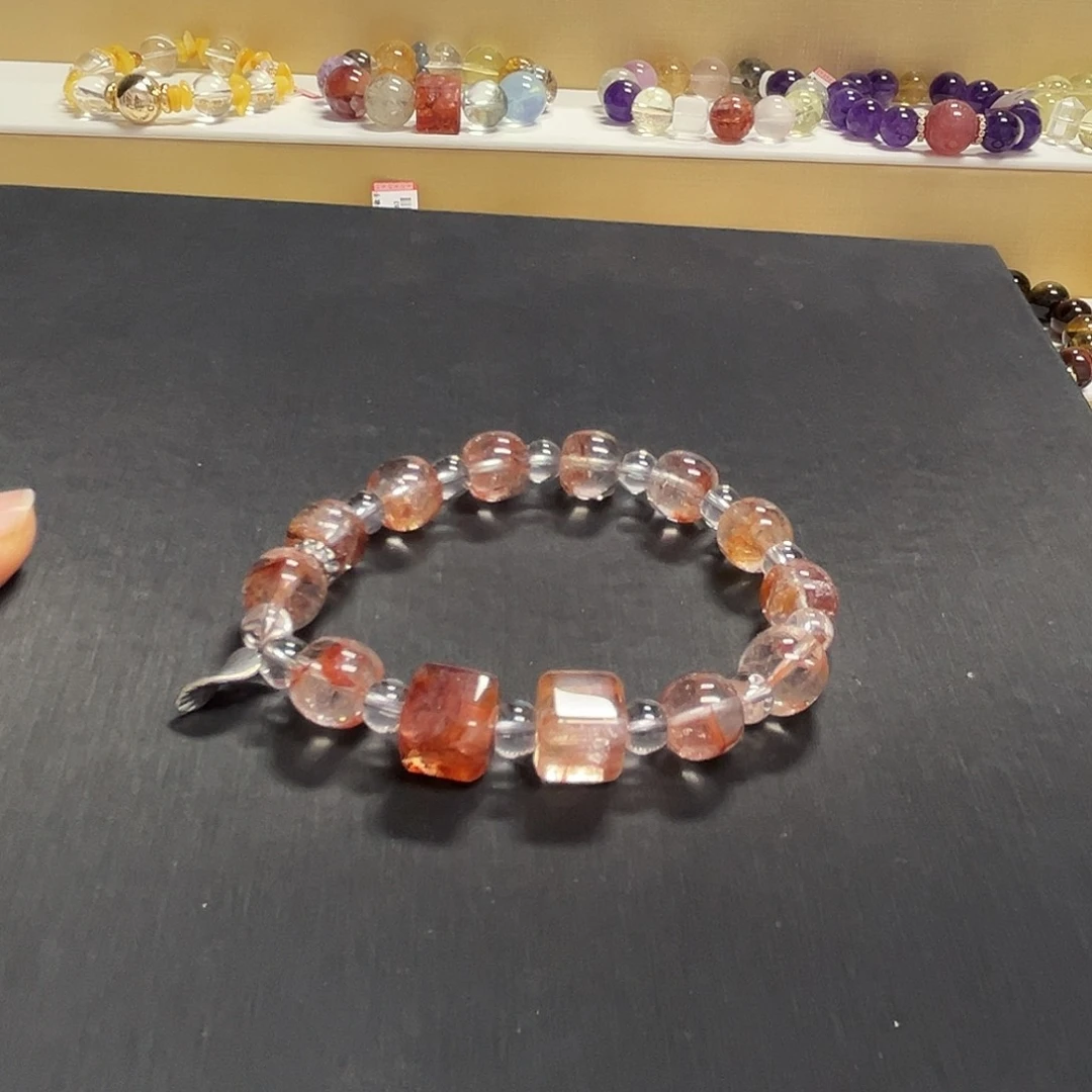 手链未镶嵌水晶红胶花设计款手串