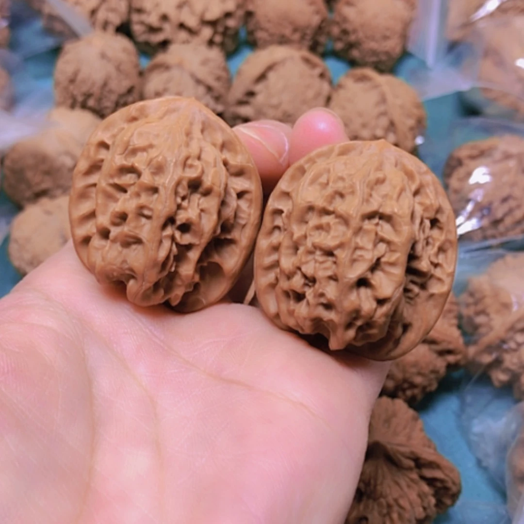 【闪购商品】摆件核桃35磐石修尖