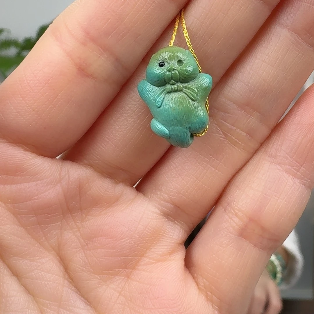 绿松石未镶嵌挂件