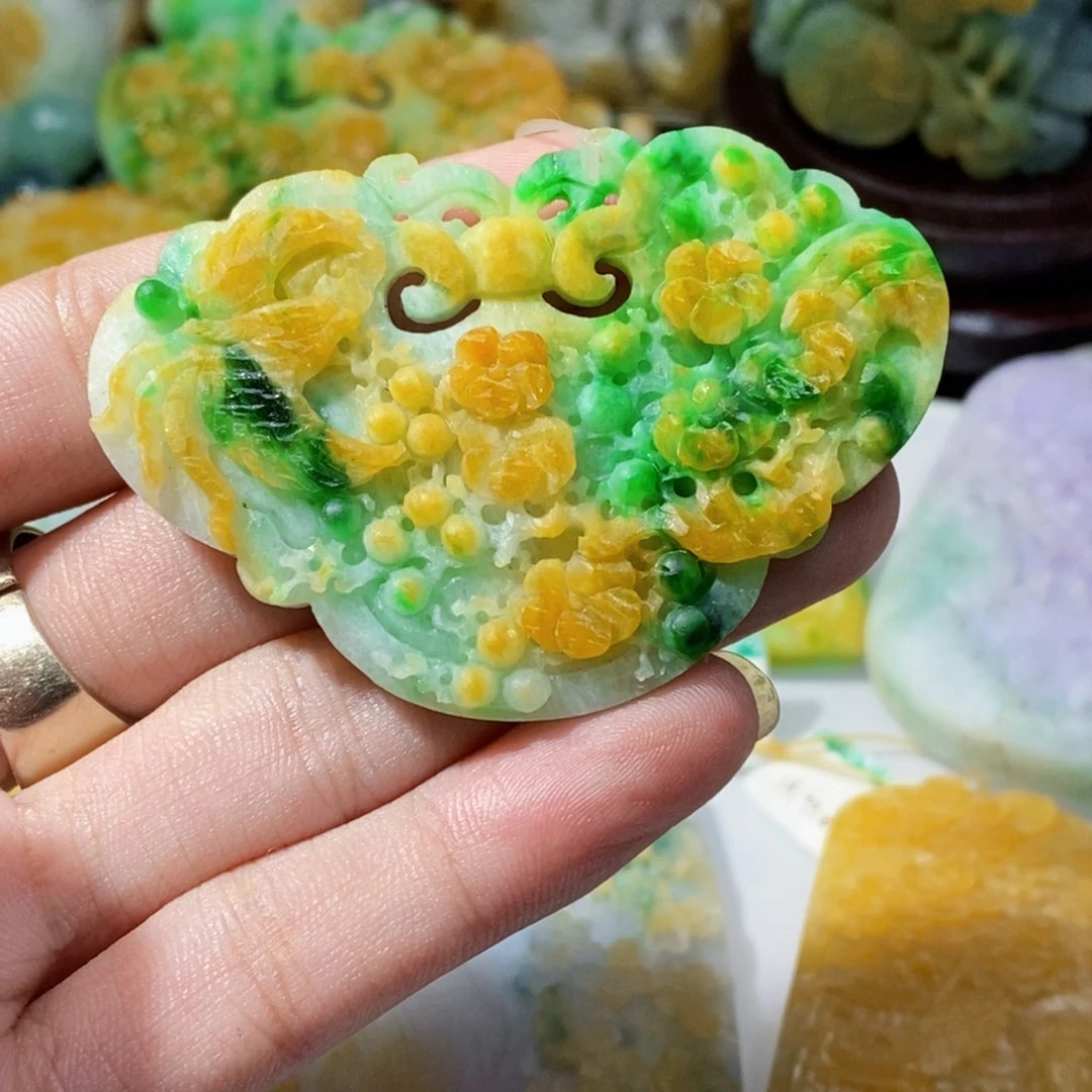 定制翡翠未镶嵌北***鸟翡翠