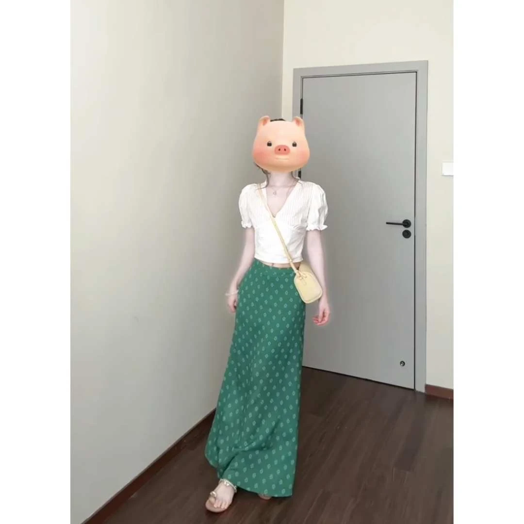 parkyeon超好看法式独特漂亮V领泡泡袖衬衫绿色碎花半身裙套装