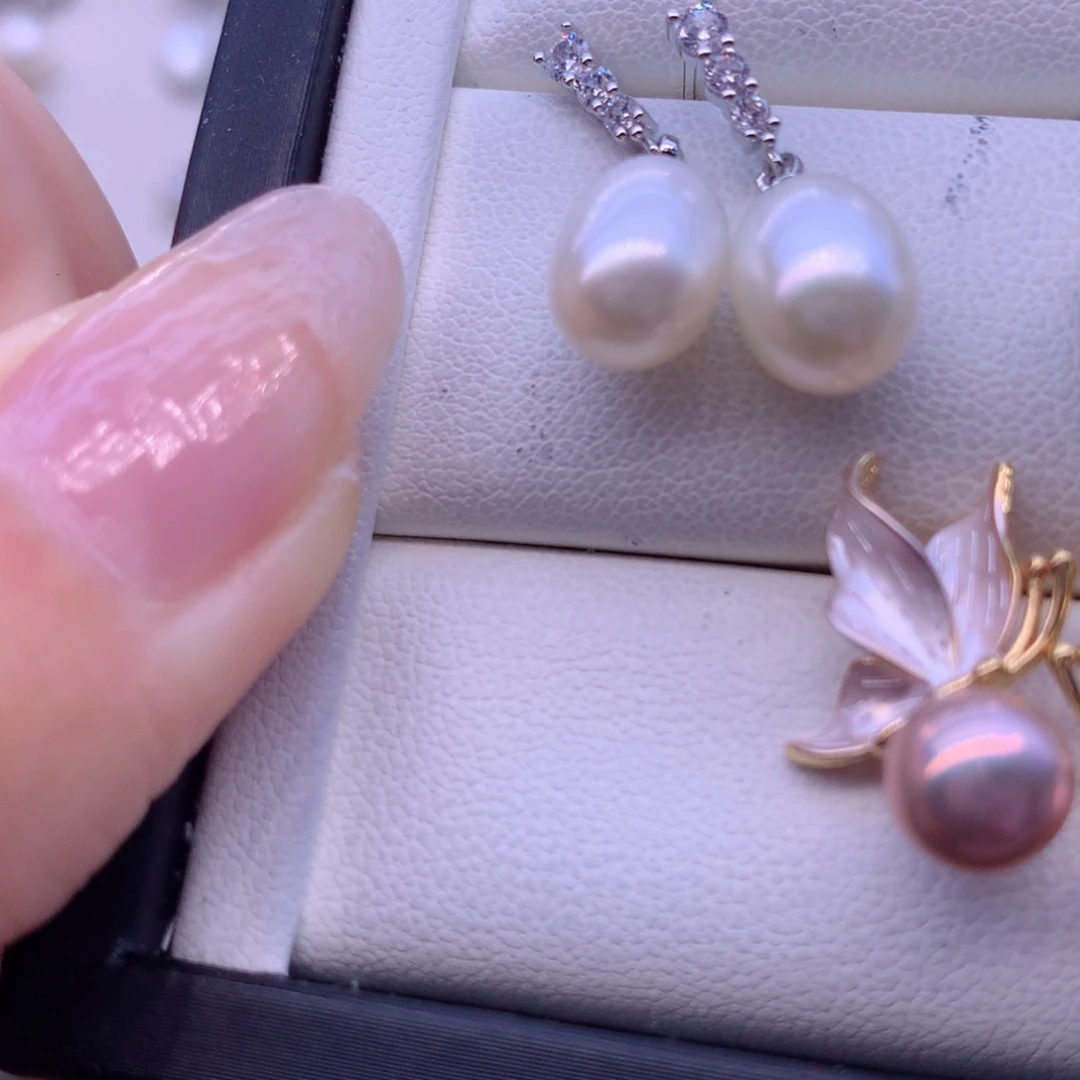 淡水珍珠耳饰合金