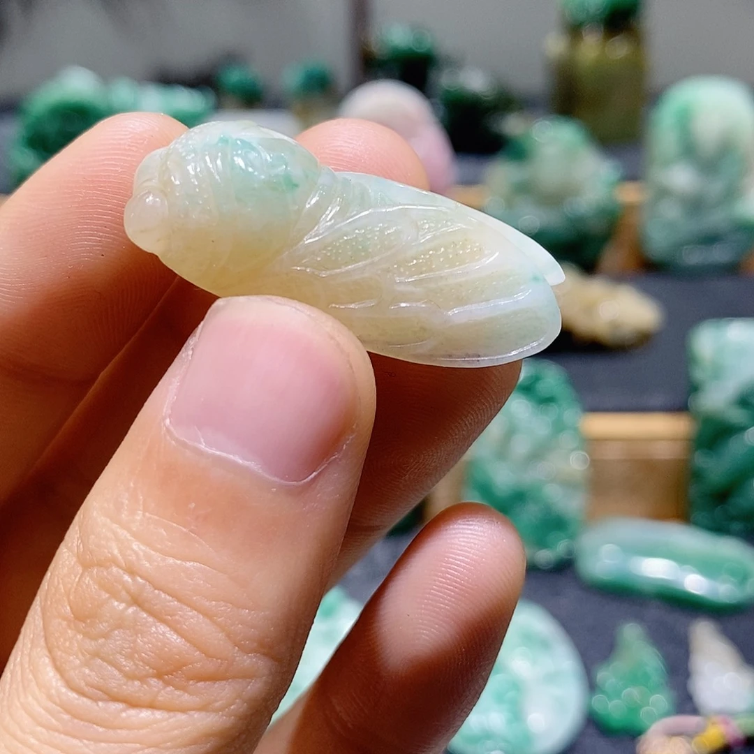 独山玉未镶嵌吊坠