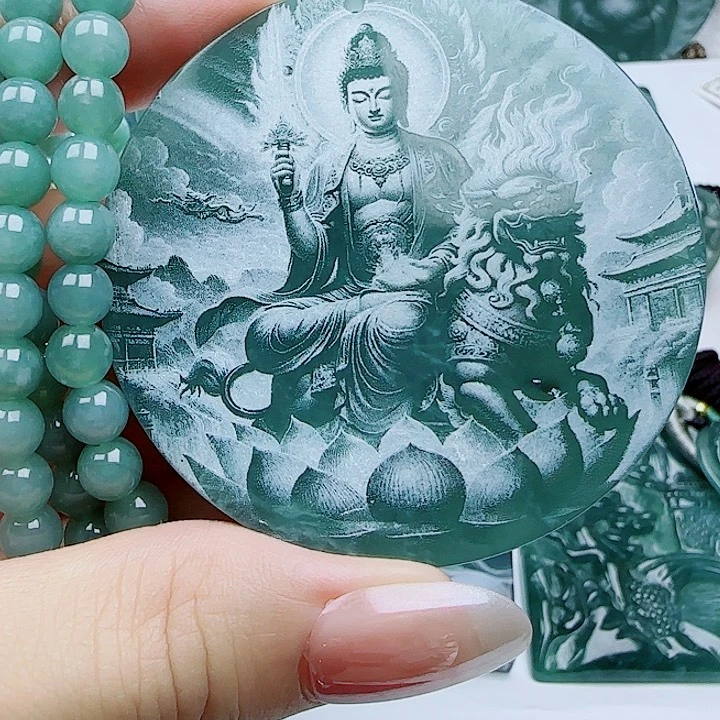 翡翠未镶嵌颈饰多样性发货天然的A货翡翠