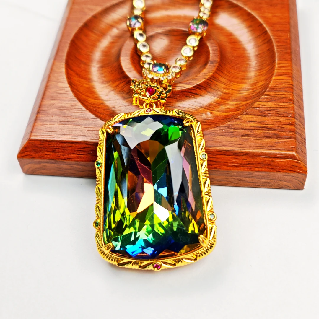 T020-鸿运高端精品时尚款男女通带吊坠多样性发其一