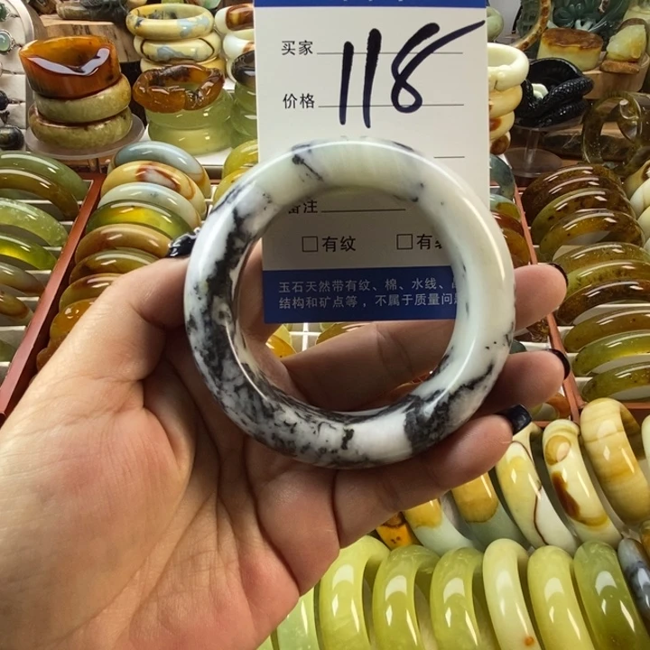 蛇纹石玉未镶嵌手镯56无售后