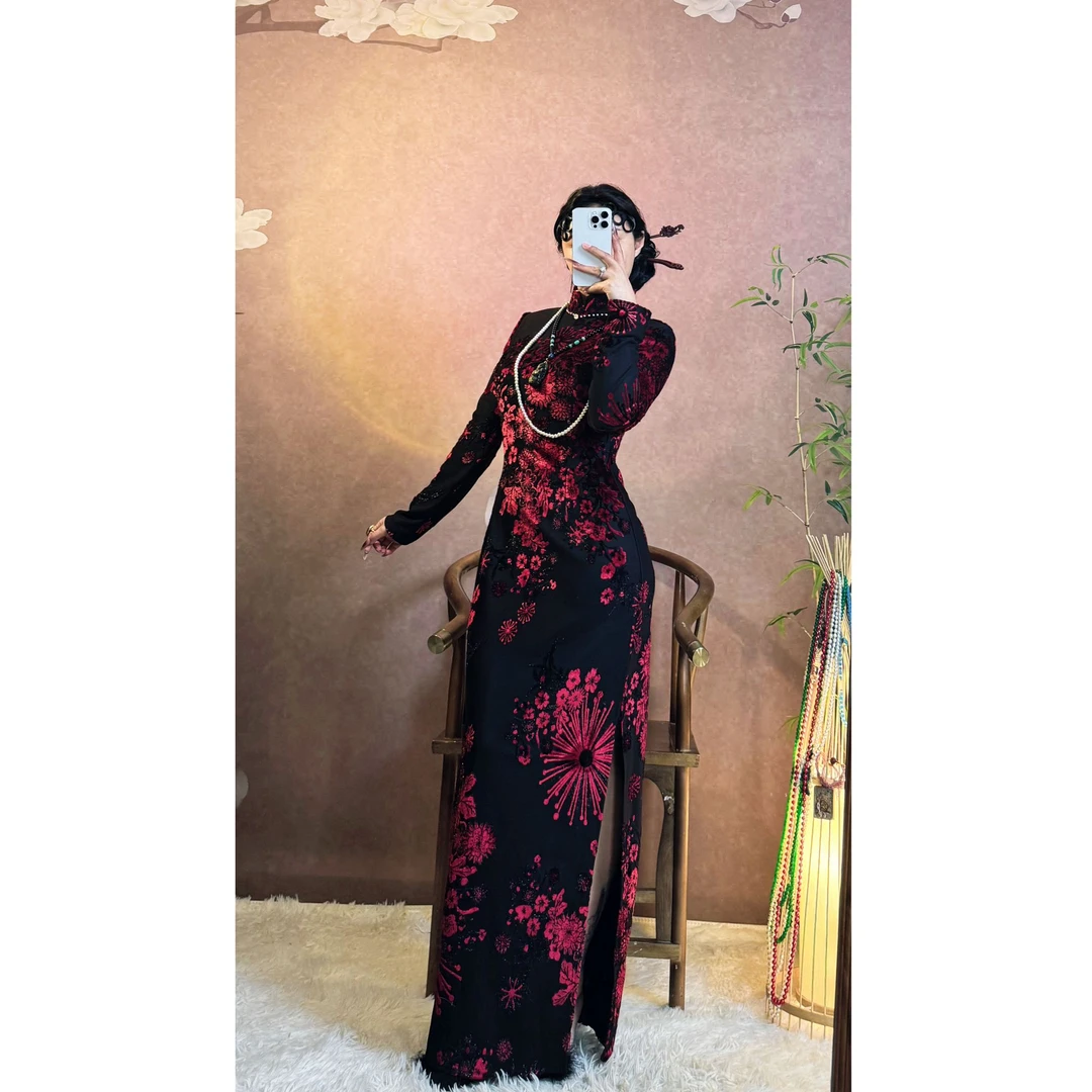 四月芳菲【赤合欢】原创自制植绒暗闪微弹气质显瘦复古性感长款旗袍