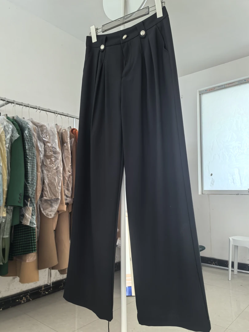 一线品牌撤柜，剪标女装清仓，手慢无