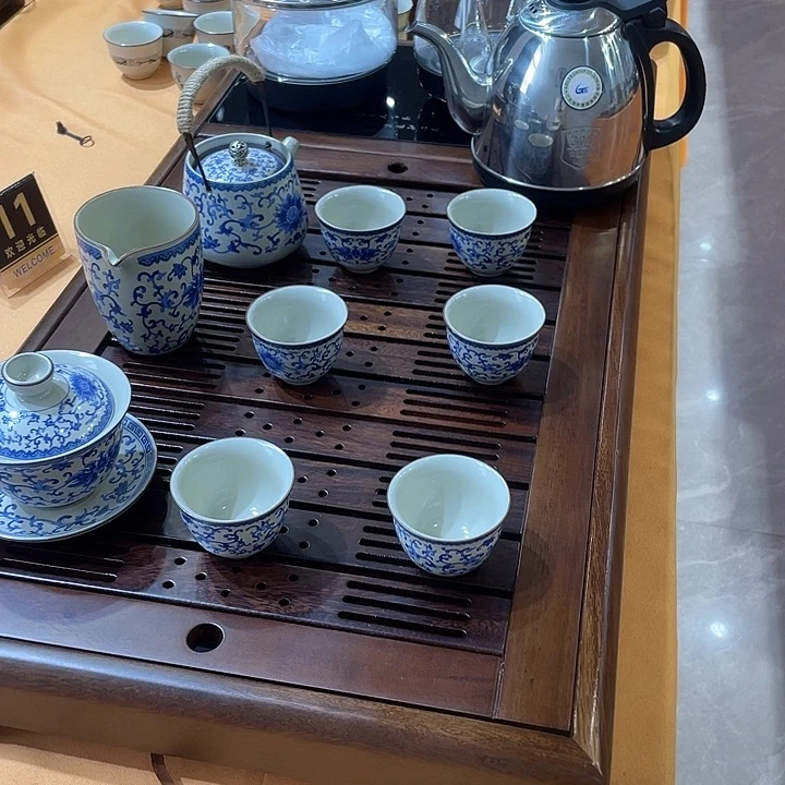 盘我是郑金棒和朋友去吃东西