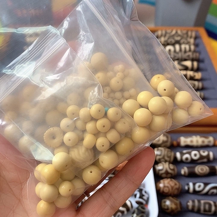 玛瑙/玉髓未镶嵌手链飞**朵