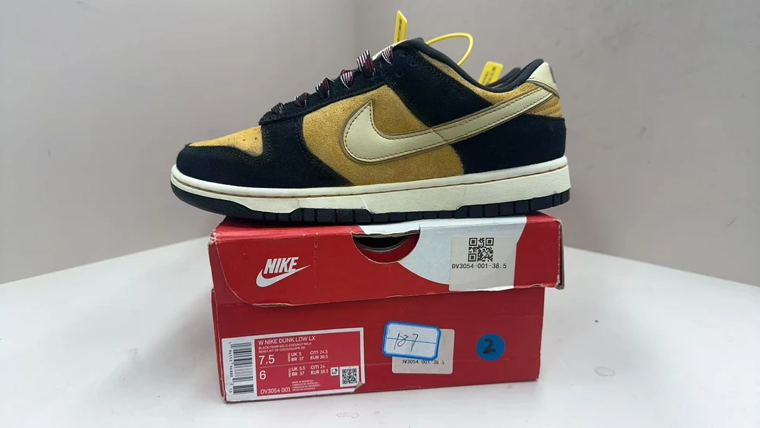nike dunk板鞋 38.5码全新原盒 187号