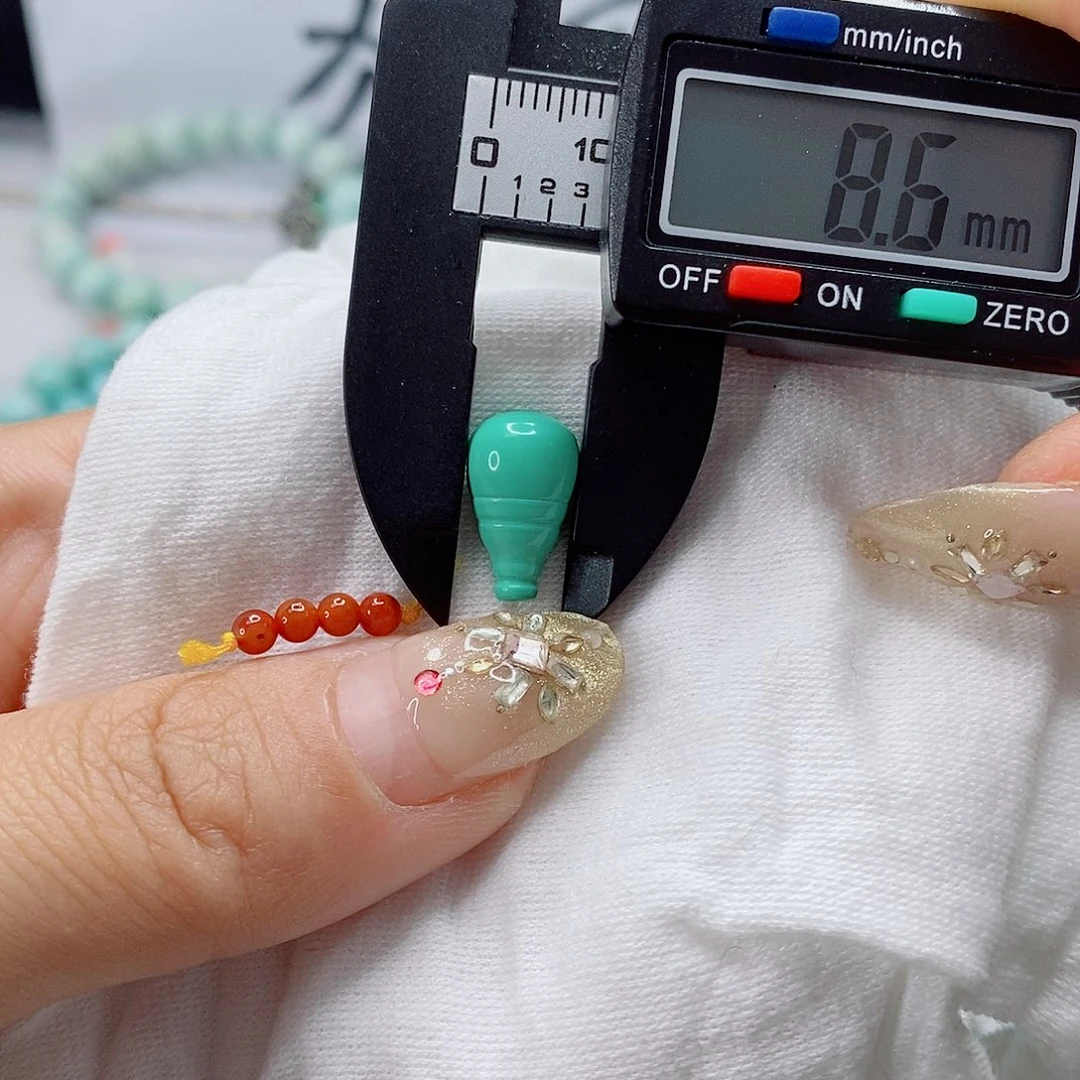 南红玛瑙未镶嵌珠宝奇石