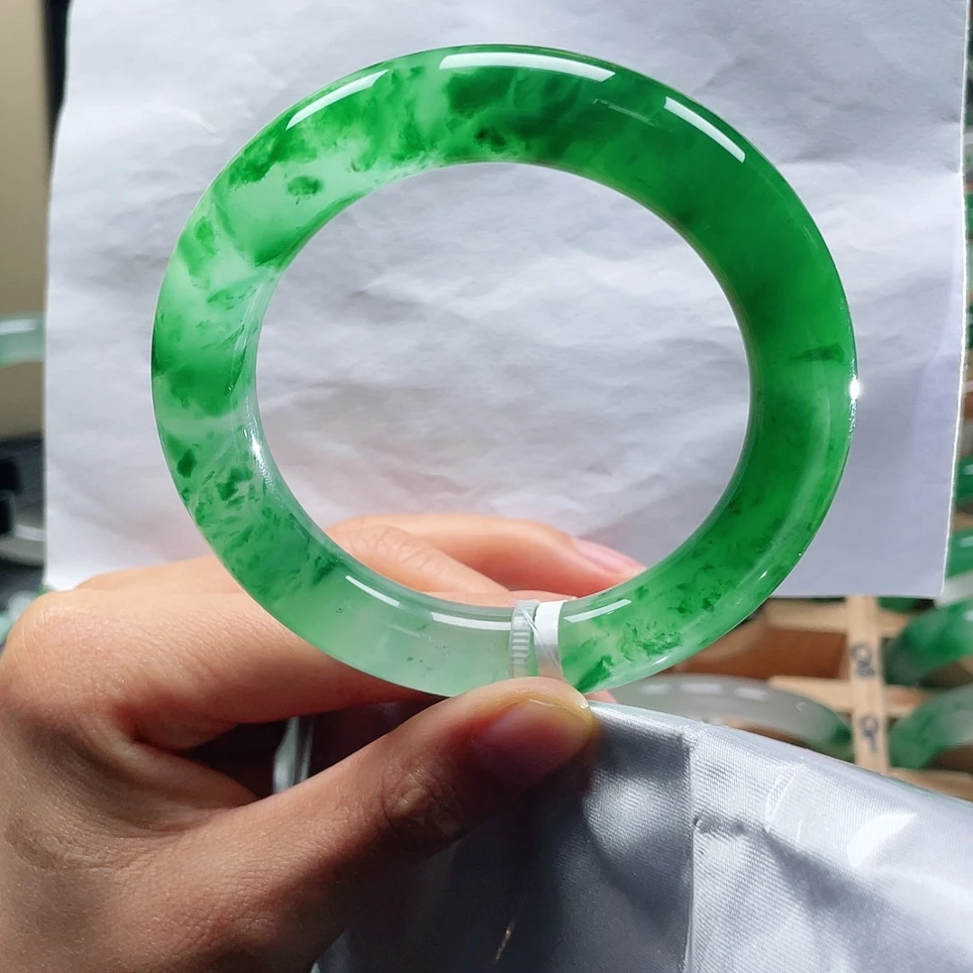 石英质玉未镶嵌手镯58