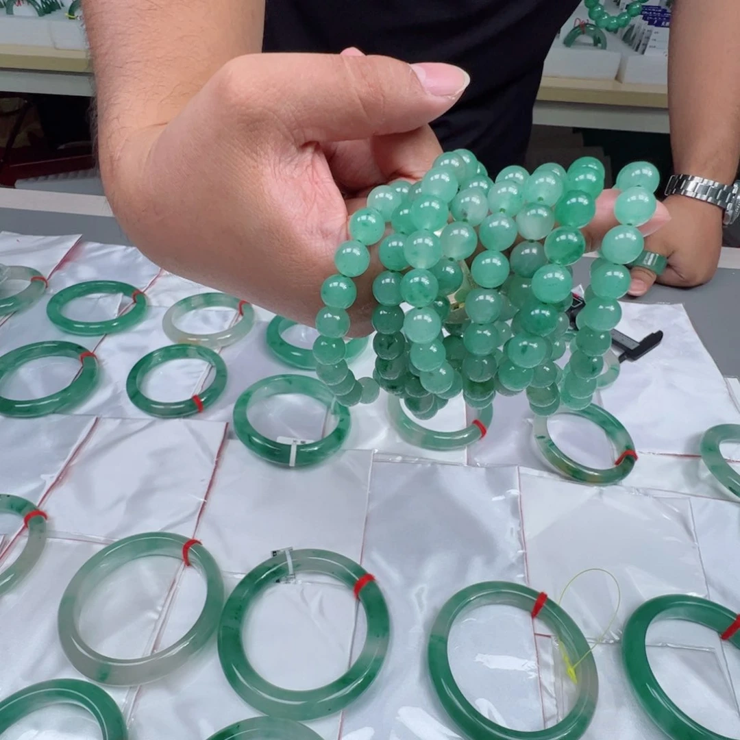 石英质玉合金套链