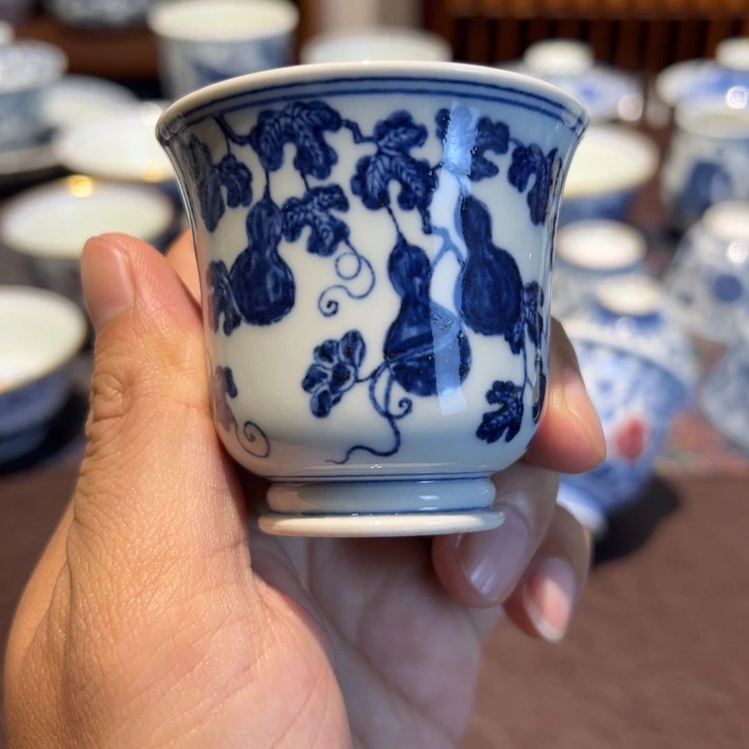 精品青花葫芦纹铃铛杯口径约6.2厘米