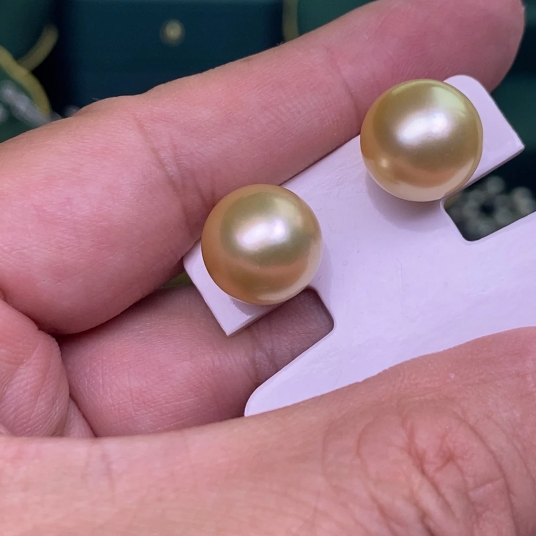 18K金镶嵌耳饰海水珍珠