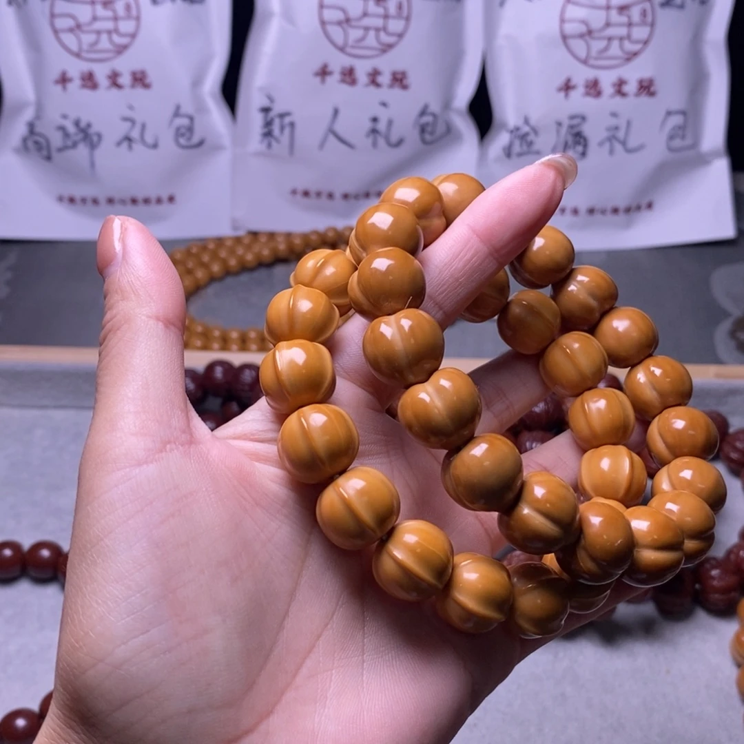 手串猴头核桃鲨鱼柯基屁桃