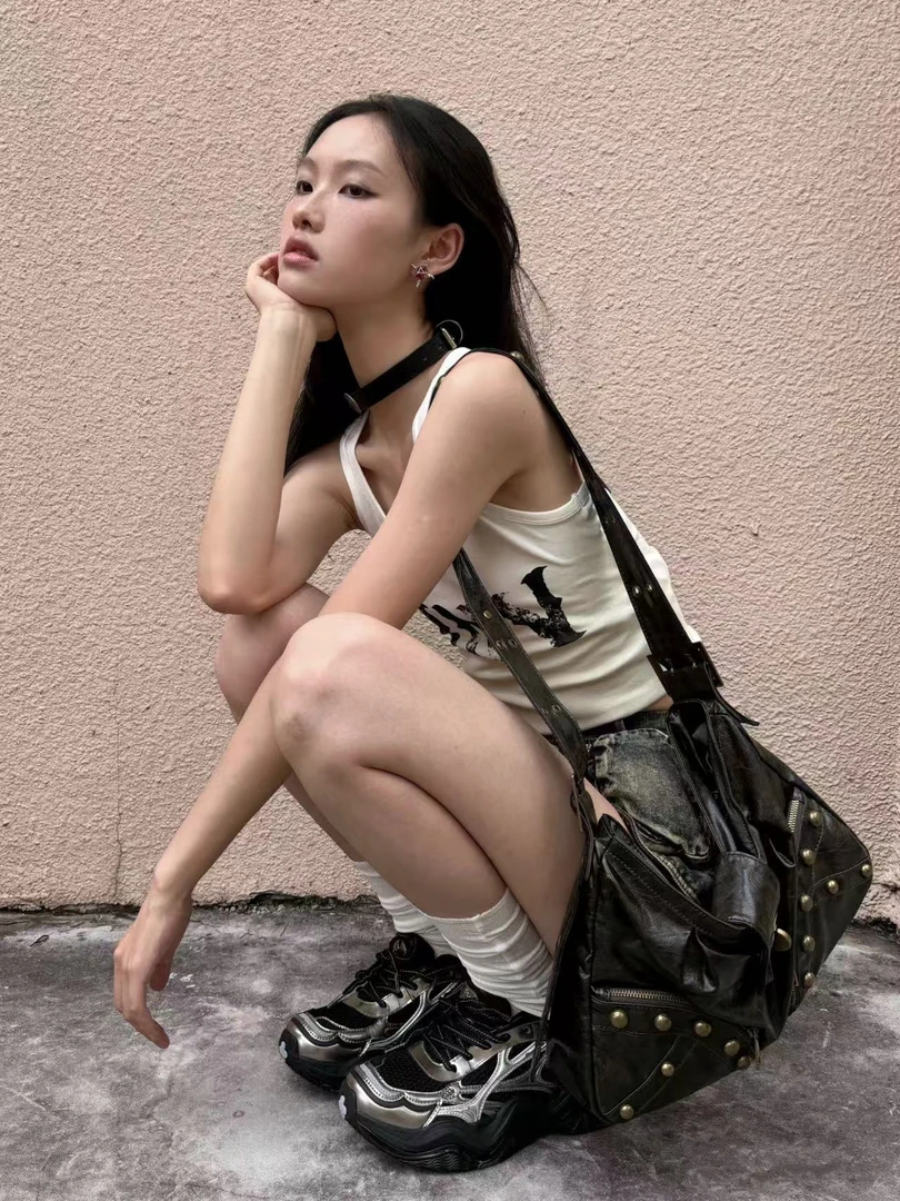 陈陈严选透气增高慢跑鞋