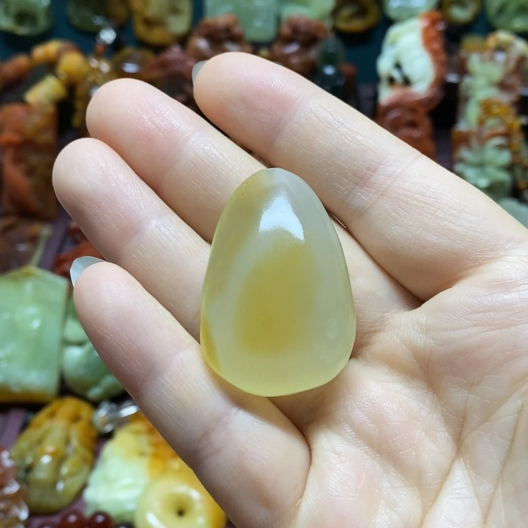 岫玉未镶嵌吊坠(赠链)