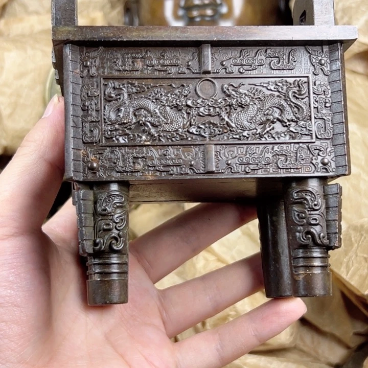 创意设计铜器摆件