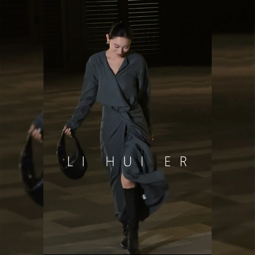 LiHuiEr李慧儿【希尔教堂】秋季长袖休闲小众百搭连衣裙LL025801