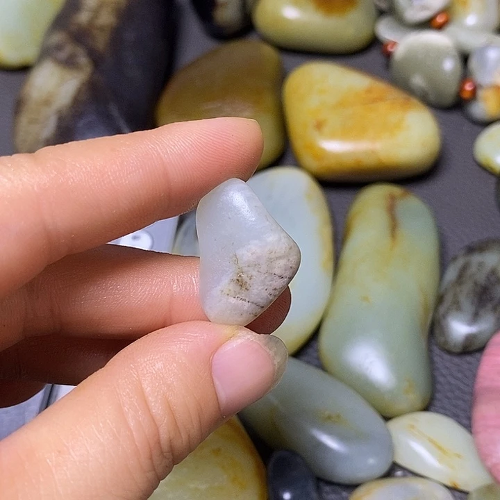 未镶嵌和田玉（糖玉）挂件