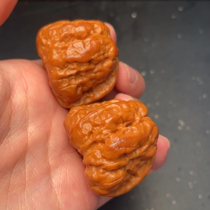 秦岭野生核桃文玩