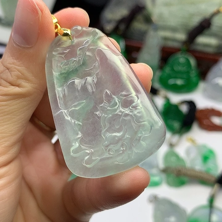 吊坠(赠链)未镶嵌翡翠