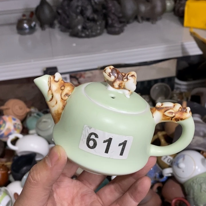 陶瓷艺术品及陶瓷壶