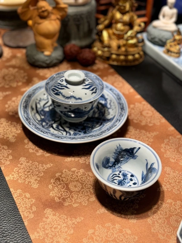 景德镇纯手绘青花瓷鱼藻纹压手杯两才盖碗壶承高档中式陶瓷茶具盘