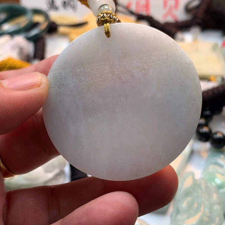 翡翠未镶嵌颈饰保真天然a货翡翠