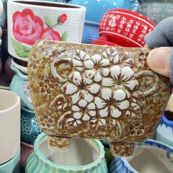 凑9块包邮，有孔，陶瓷花盆