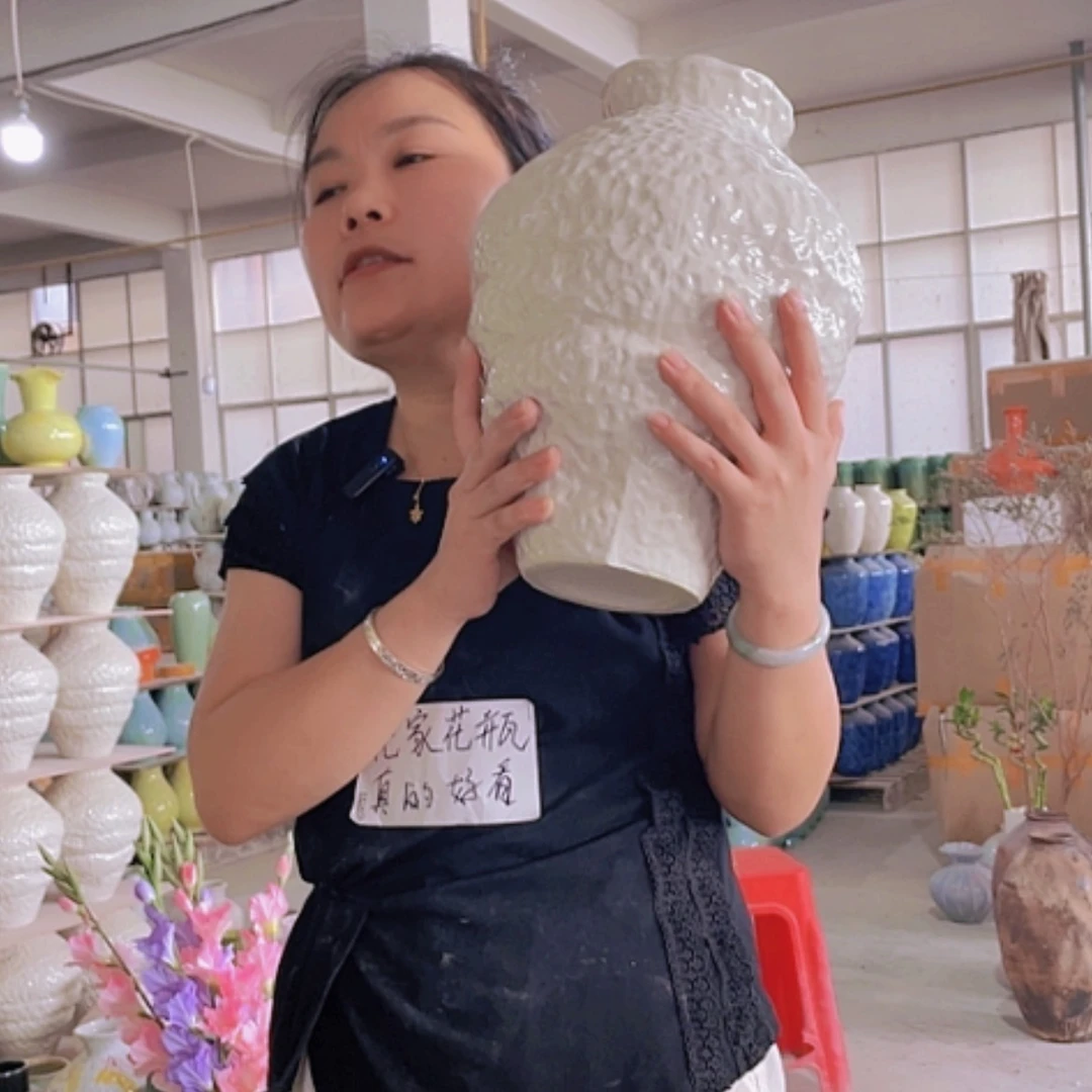 【闪购商品】景德镇陶瓷花瓶高32口10
