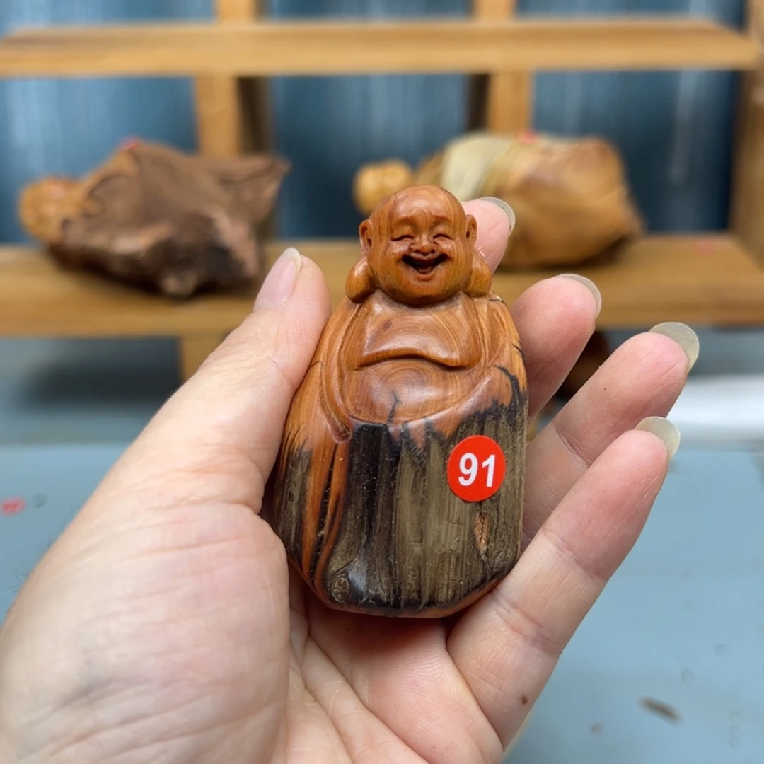 拙***袁木崖柏木摆件手把件
