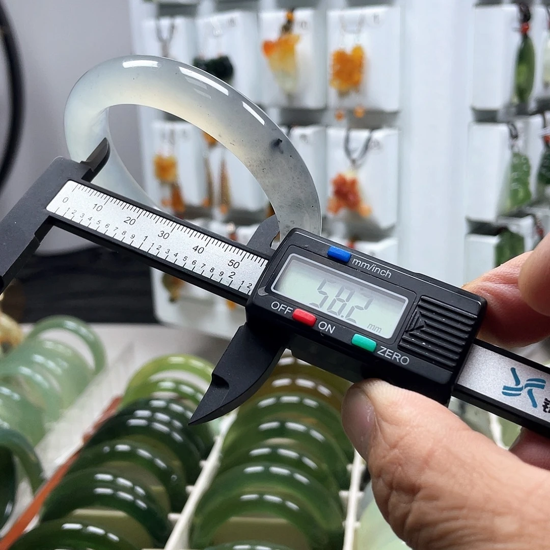 合金蛇纹石玉手镯