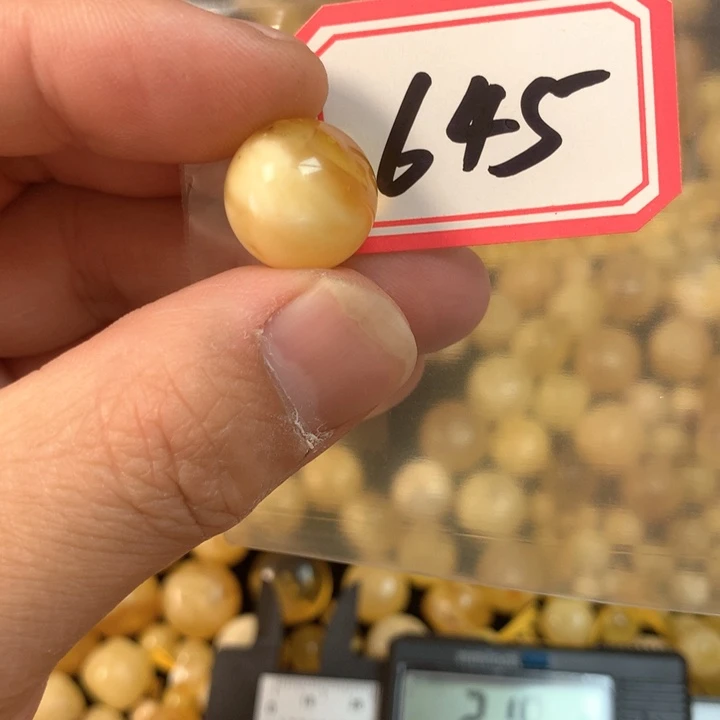 琥珀未镶嵌珠宝奇石瑕疵14.8