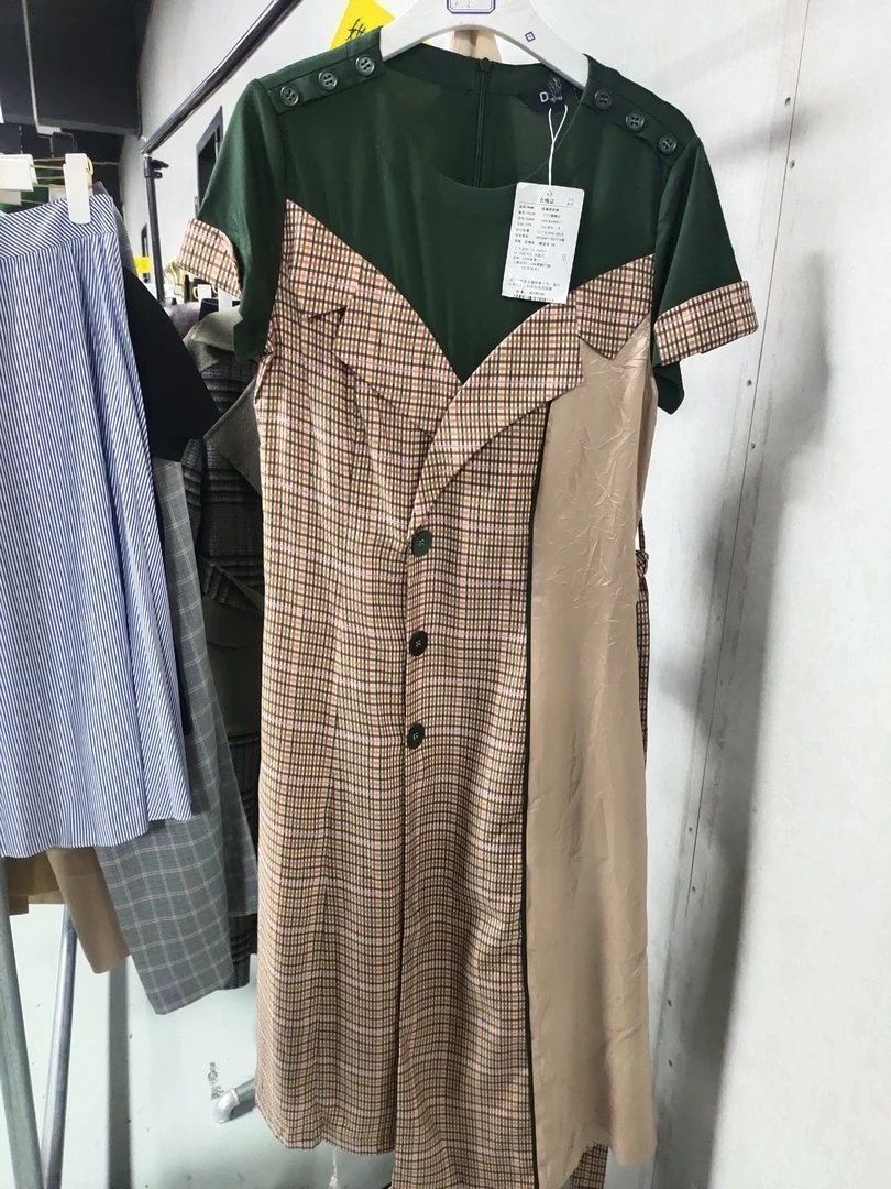 D家-041-短袖连衣裙93205F17