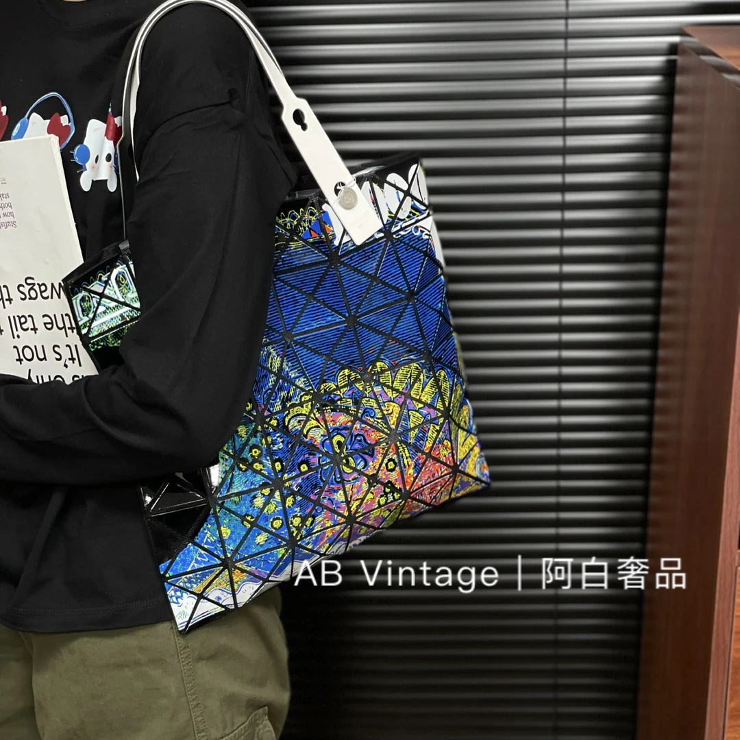 95新 Issey Miyake/三宅一生 阿白奢品/三宅一生 限定款托特包