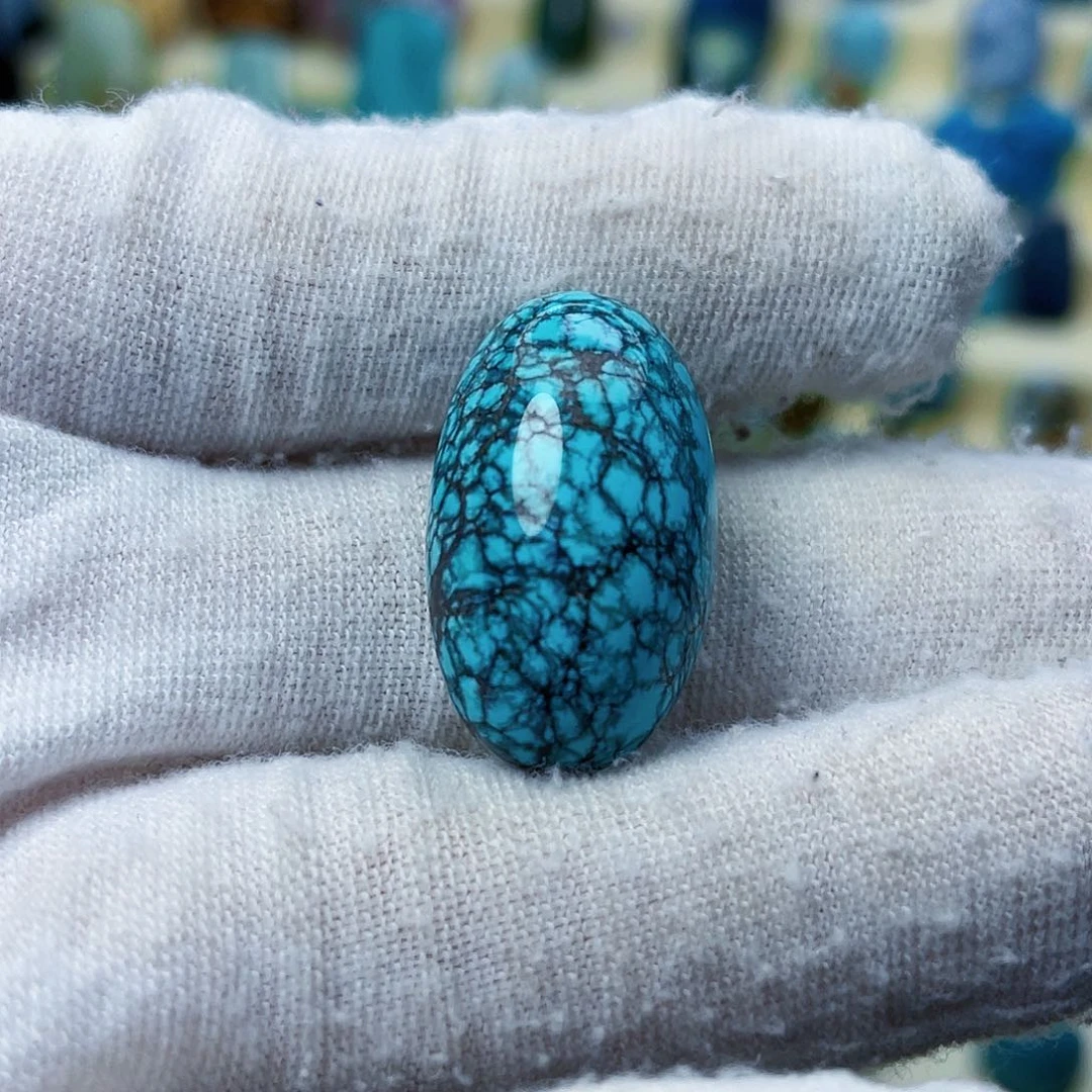 绿松石颈饰未镶嵌