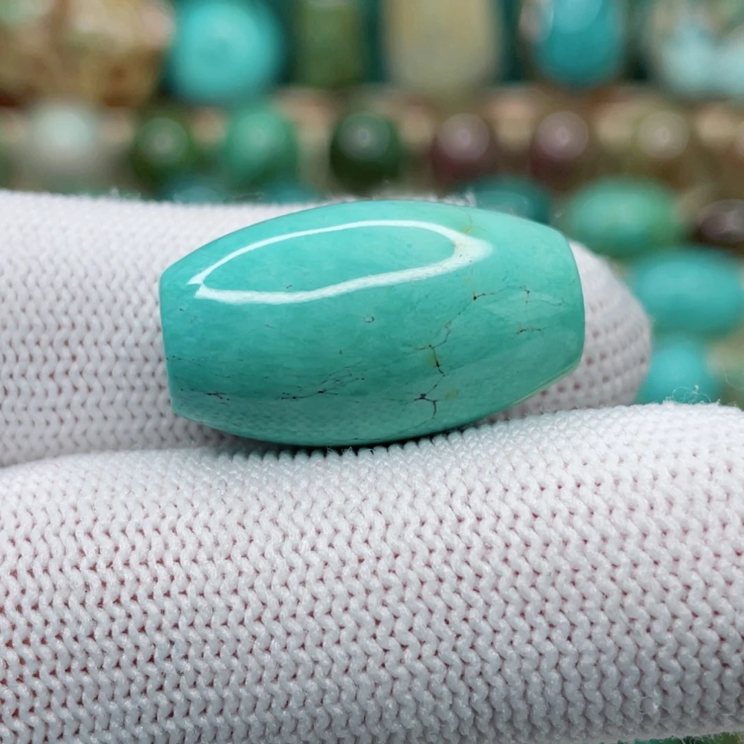 未镶嵌绿松石颈饰