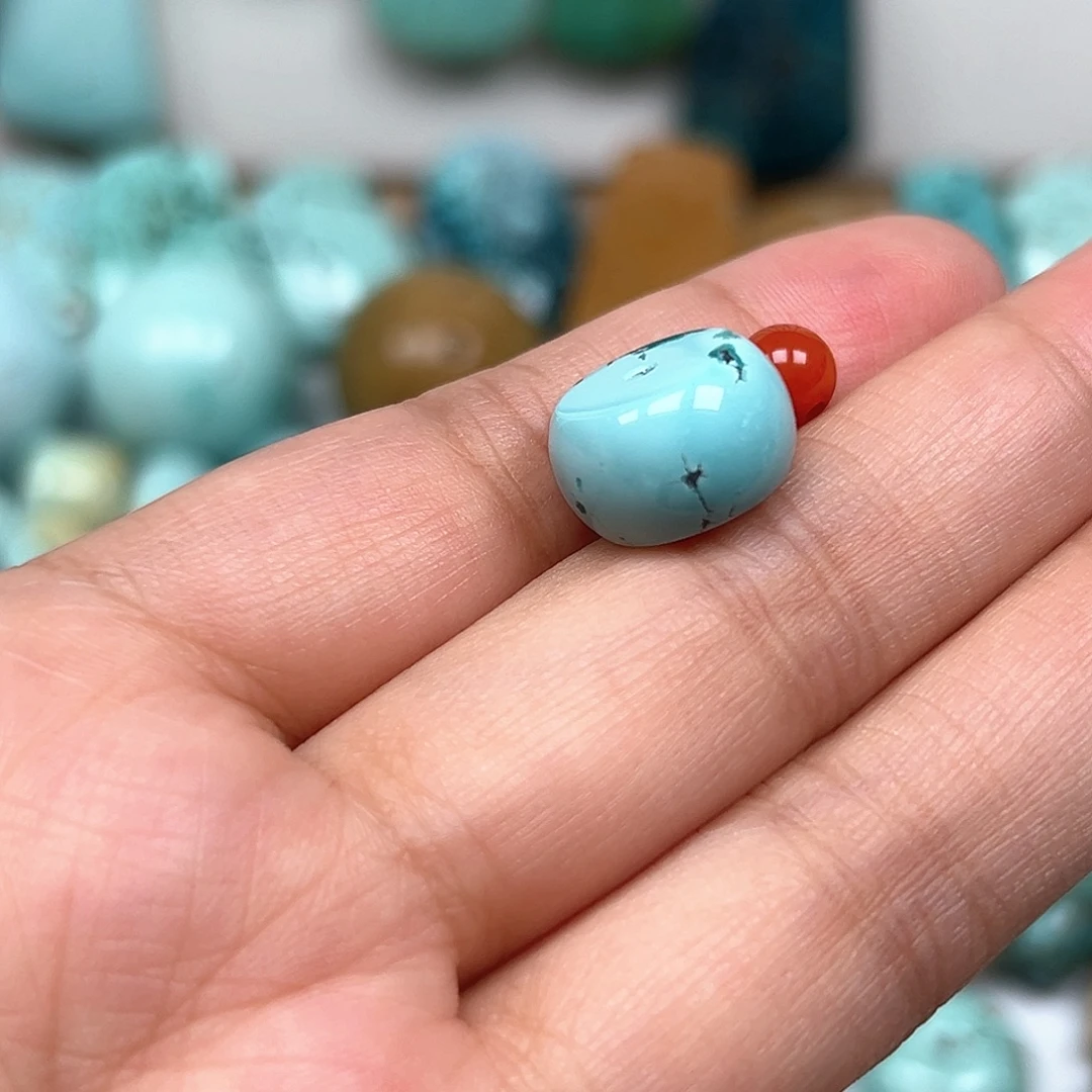 潘***a未镶嵌南红玛瑙珠宝奇石