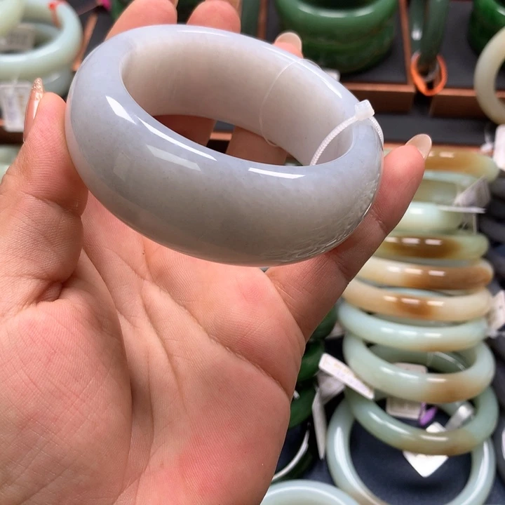 【闪购商品】未镶嵌手镯和田玉