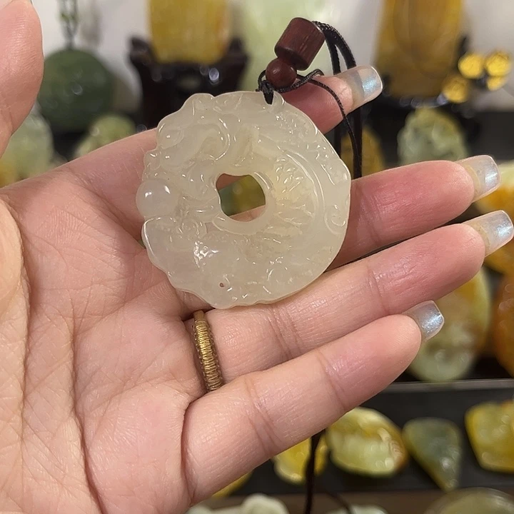 蛇纹石玉未镶嵌吊坠(赠链)
