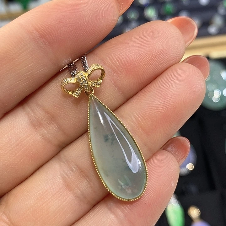 翡翠18K金镶嵌吊坠(不含链)滴水