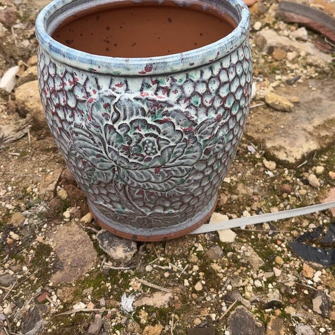 紫砂花盆口径19高度22牡丹一个一个